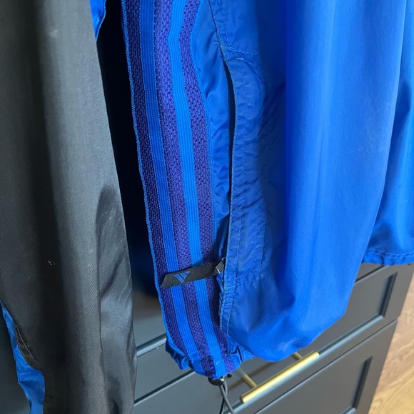 Adidas rain/wind jacket - Picture 4 of 5